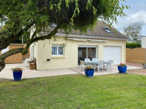 Pleasant holiday home, 200m from the beach, St Pair-sur-Mer